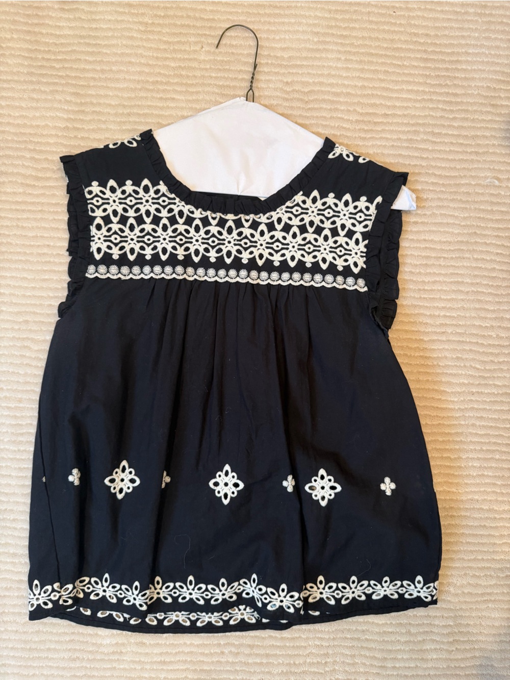 Beltaine Women's Eyelet blouse Size: M